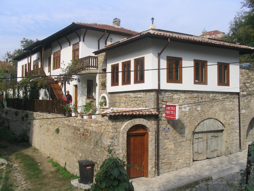 Hostel Mostel Veliko Turnovo Bagian luar foto